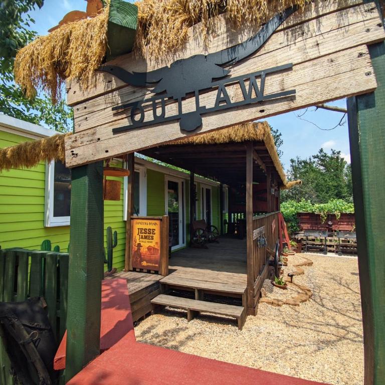 Wild West-style accommodation featuring 2 mobile homes and 2 huts - Casa Mobile - 29