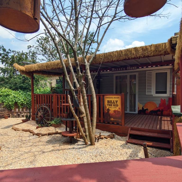 Wild West-style accommodation featuring 2 mobile homes and 2 huts - Casa Mobile - 40