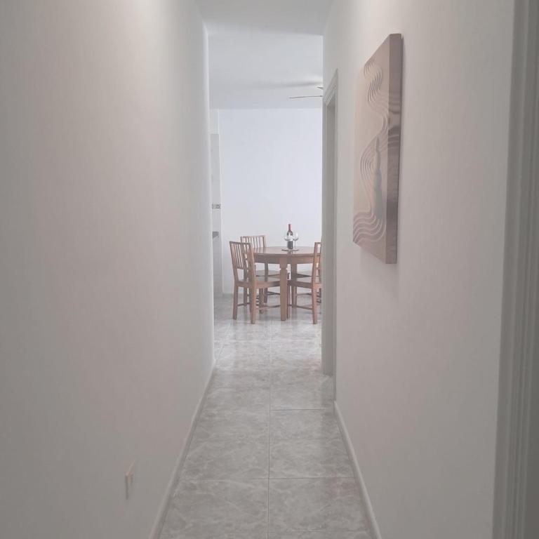 Centric 2 bedrooms Apartment near to the beach - newly renovated bathroom and bedrooms - by TENERIFEHINTS - Appartamento con 2 Camere da Letto - 13