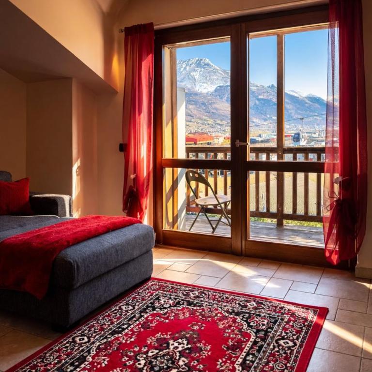 Maison Rouge - Red Apartment in Valle D'Aosta - Appartamento con 1 Camera da Letto - 1