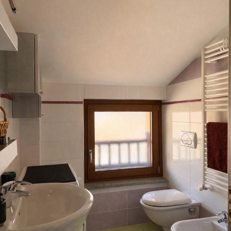 Maison Rouge - Red Apartment in Valle D'Aosta - Appartamento con 1 Camera da Letto - 10