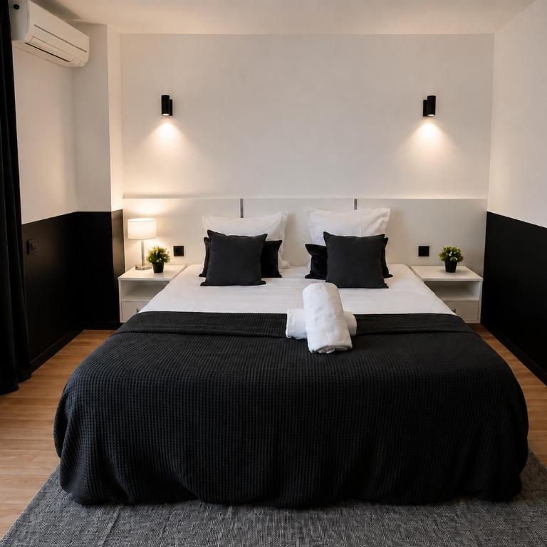 Hôtel Gallia Cannes - Chambre Supérieure avec Terrasse et Vue sur Jardin - Rez-de-chaussée - 2