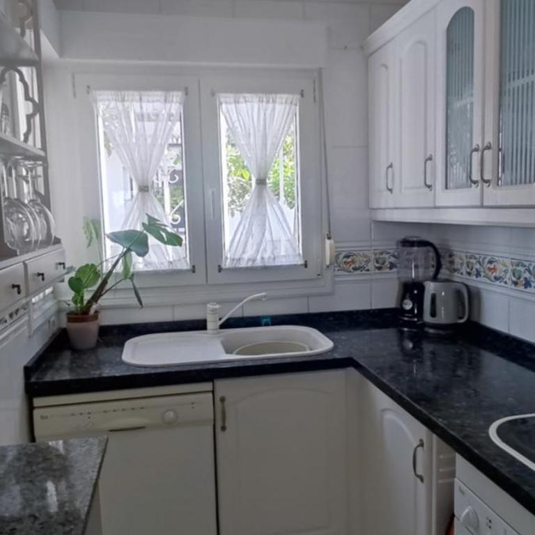 No 5 Calle Antequera 3 bedroom Torrox Costa townhouse - Three-Bedroom Townhouse - 5