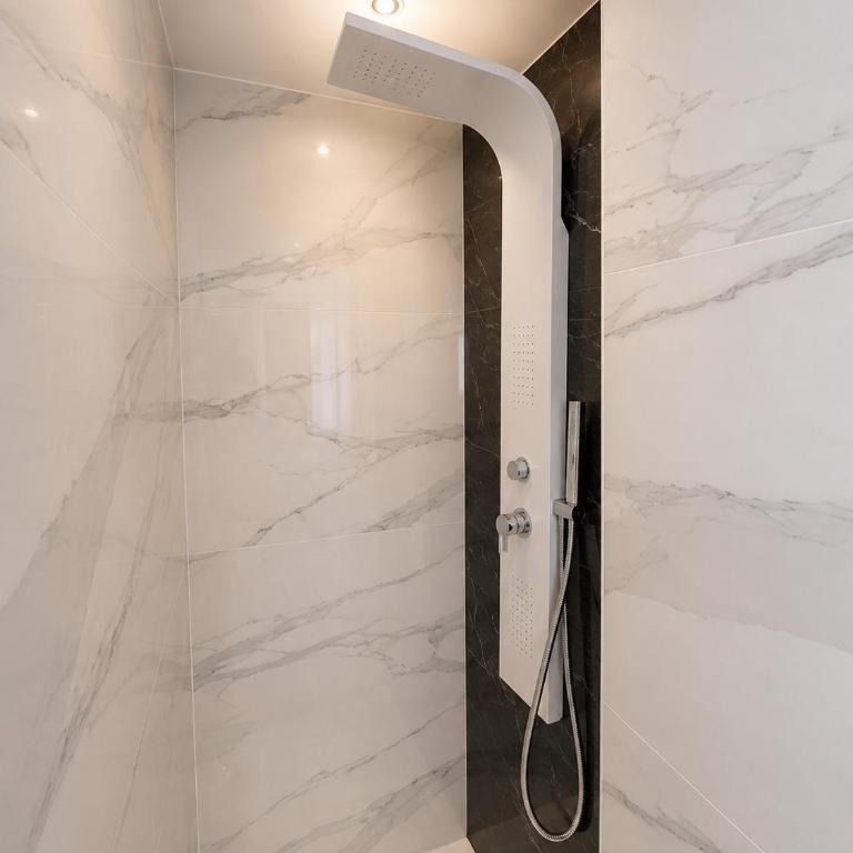 Hôtel Gallia Cannes - Chambre Classique avec Balcon et Vue sur la Ville (ascenseur) - 5