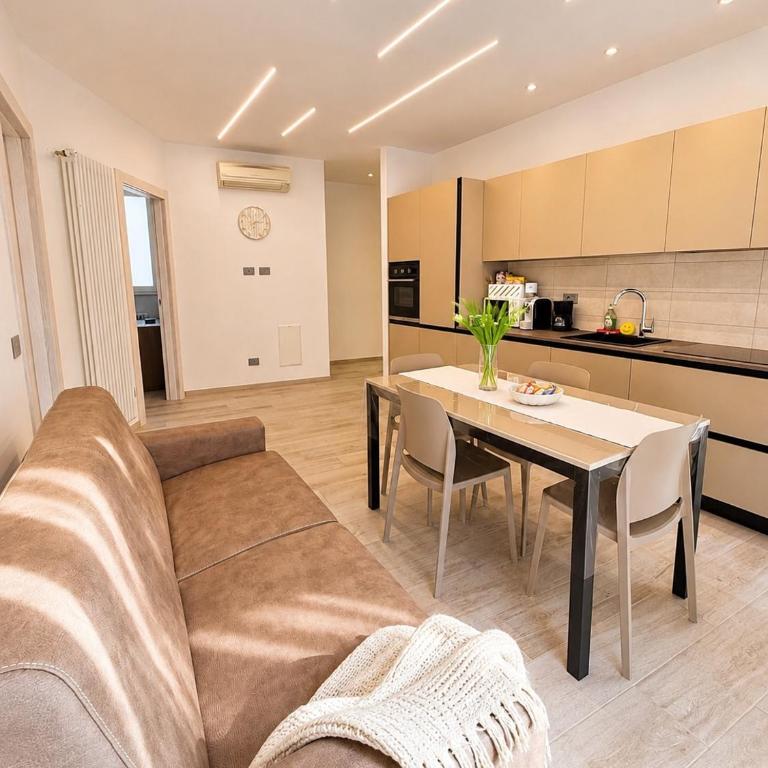 Domus Larius - Lake Apartment - Two-Bedroom Apartment - 1