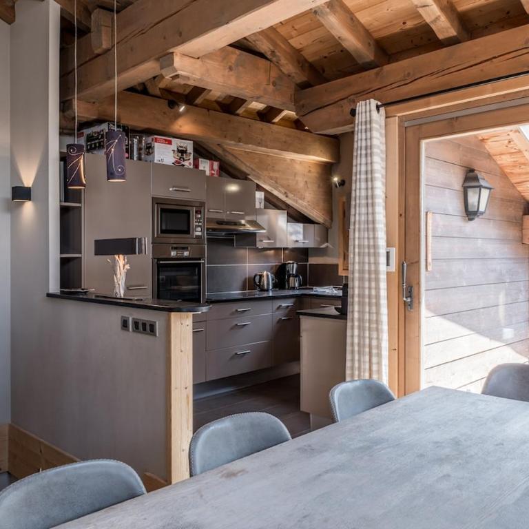 5 Bedrooms Chalet Courchevel Le Praz - Chalet - 6