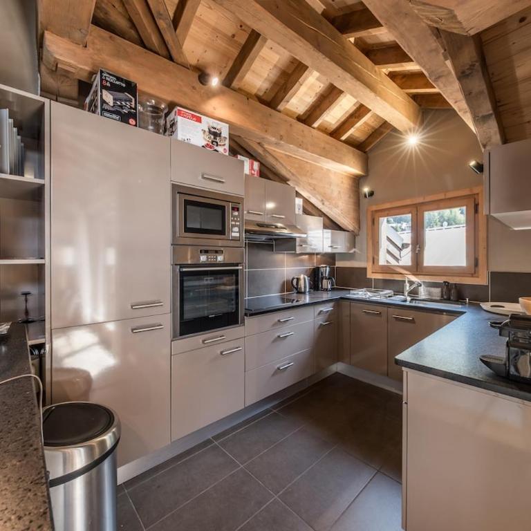 5 Bedrooms Chalet Courchevel Le Praz - Chalet - 10