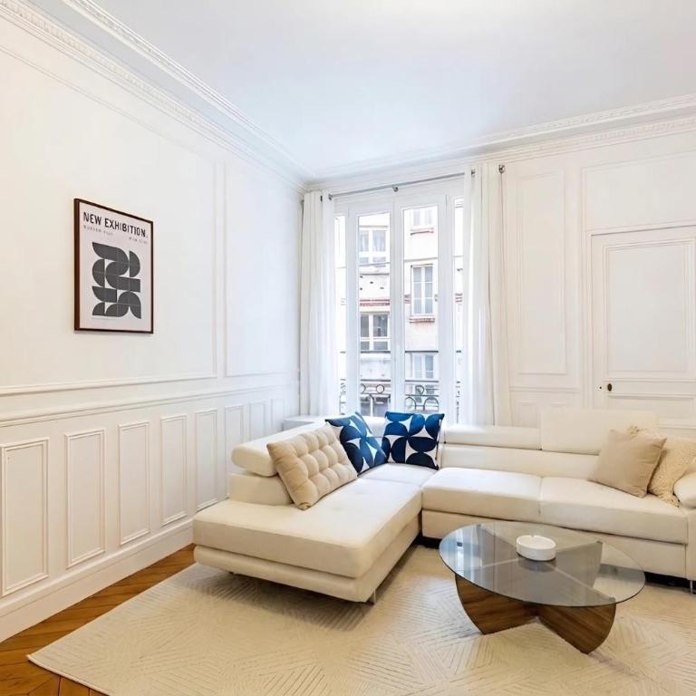 Prestigious 4BR - Sleeps 9 - Eiffel Tower - Apartamento de lujo de 4 dormitorios - 9