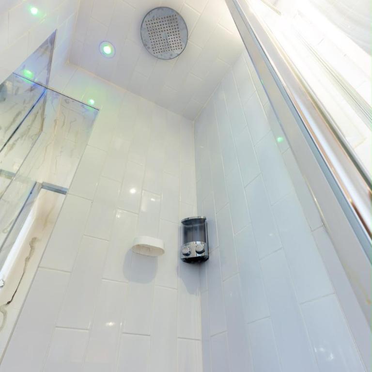 Trocadero - Elegant 2BR - Terrace - Appartement 2 Chambres avec Balcon et Terrasse - 35