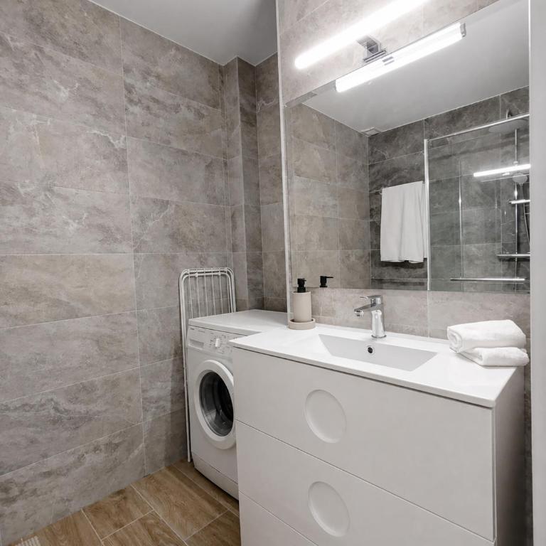 Alojamiento Amplio y Tranquilo - Apartamento de 2 dormitorios - 18