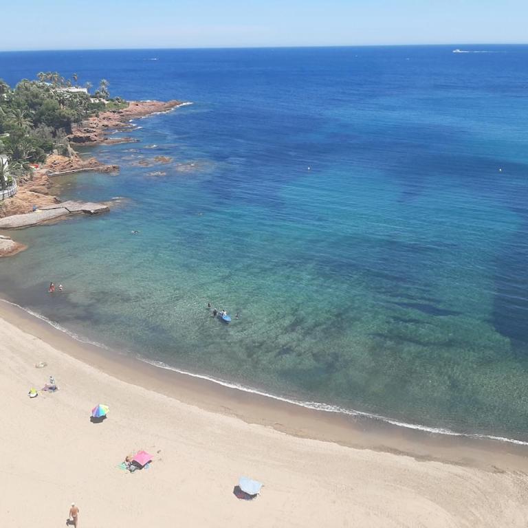 Studio rénové, super équipé avec vue magnifique - Studio - Vue sur Mer - 15