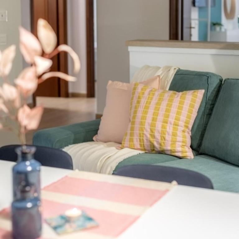 Casa del Mandarino - Dimora Chic - Metro C - Three-Bedroom Apartment - 34