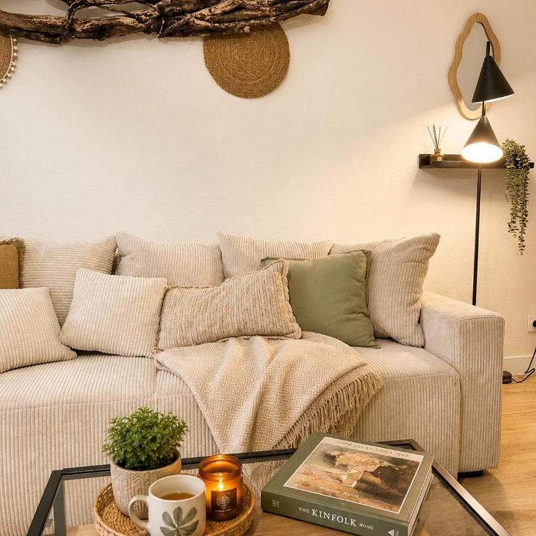 Moderne et Cosy T2 - Parking & Clim & Piscine & Balcon - LYON 25 min - Appartement 1 Chambre - 14