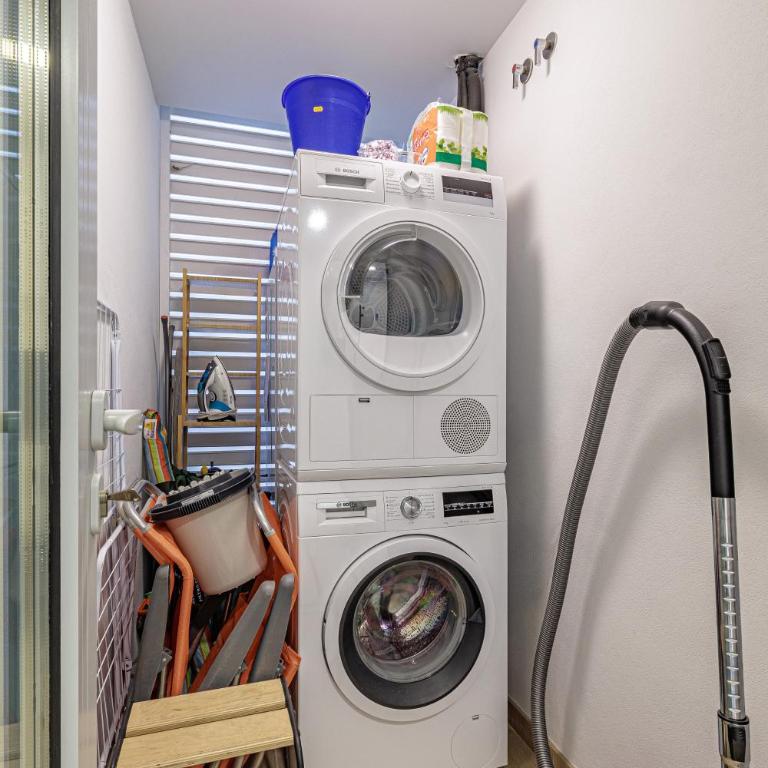 Free Garage Parking Beach 2 minutes by walk SeaViewTerrace Pool - Apartamento de 2 dormitorios - 20