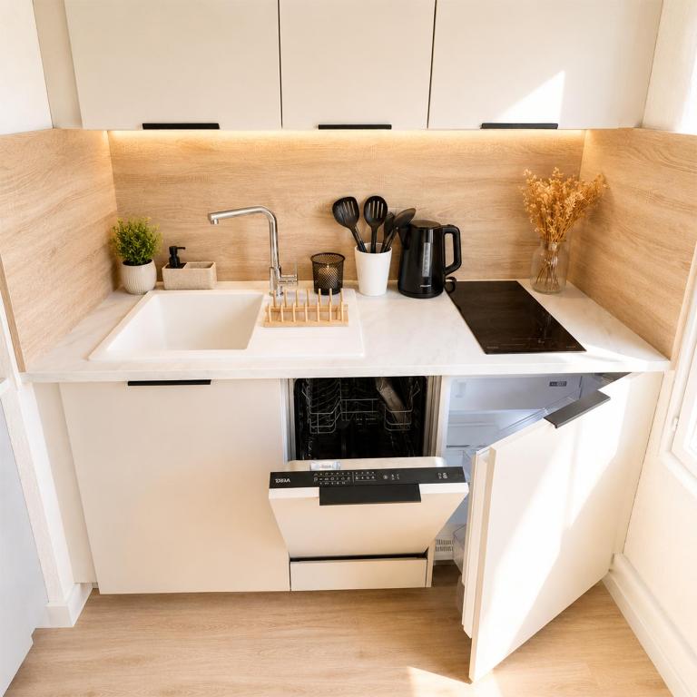 Moderne et Cosy T2 - Parking & Clim & Piscine & Balcon - LYON 25 min - Appartement 1 Chambre - 16