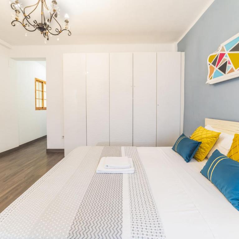 Amplias habitaciones - Casco Antiguo - Free parking - Apartamento - 8