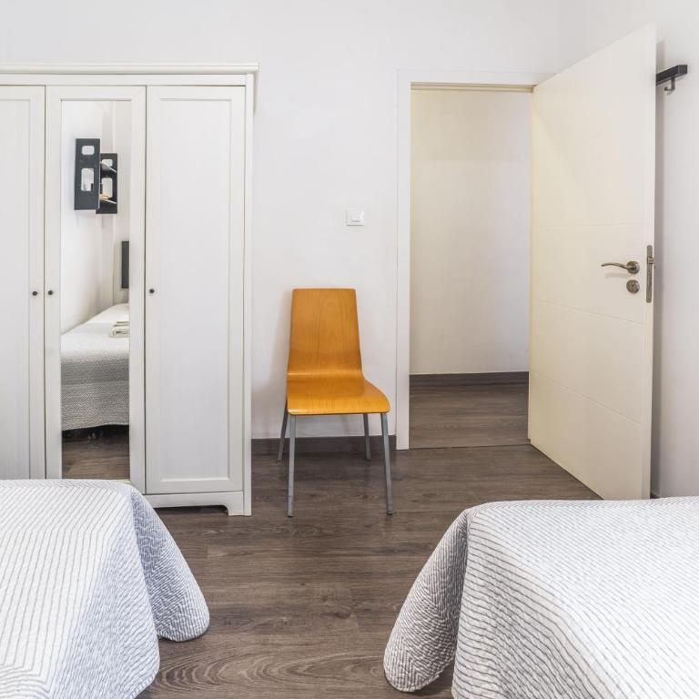 Amplias habitaciones - Casco Antiguo - Free parking - Apartamento - 14