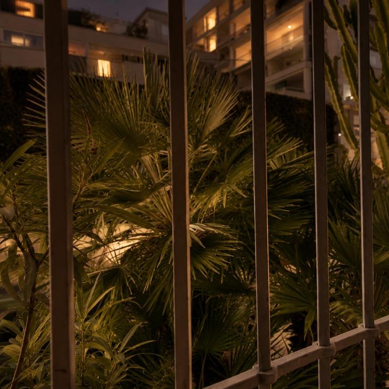 Hôtel Gallia Cannes - Chambre Confort Sans Balcon - Rez-de-chaussée (escalier) - 11
