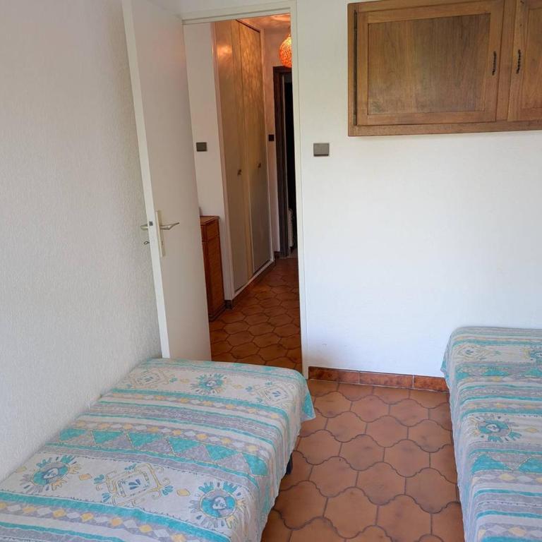 Appartement 2 pièces avec grande terrasse, proche plage, à Bormes-les-Mimosas - FR-1-251-903 - Apartment - 12