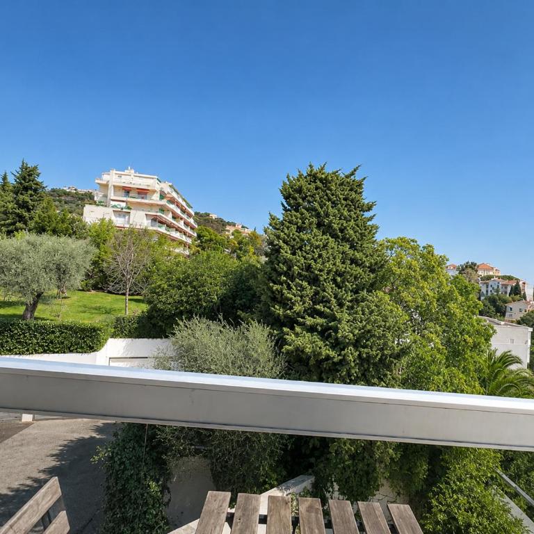 Hôtel Gallia Cannes - Chambre Supérieure avec Balcon et Vue sur Jardin (ascenseur) - 3