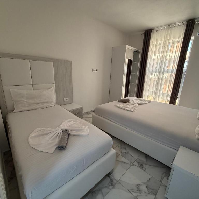 Maxhuri Apartments - Porodična Soba - 26