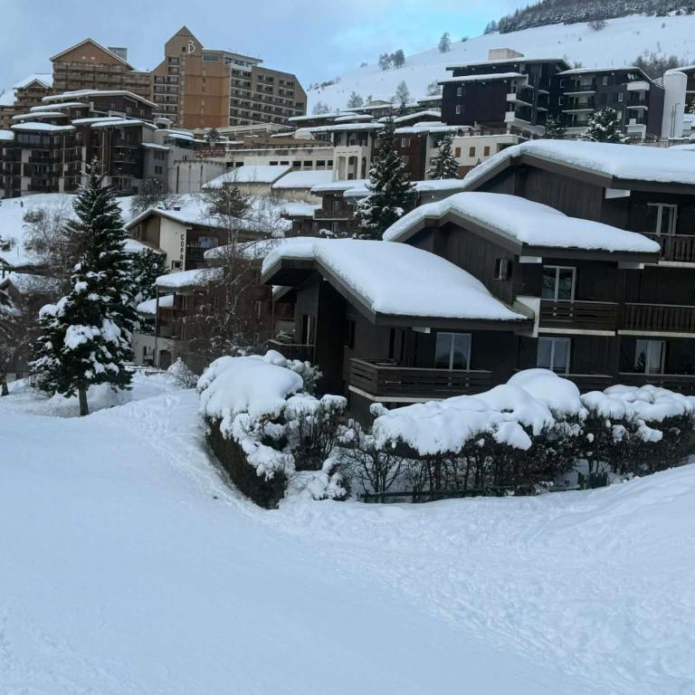 Studio lumineux avec vue sur les pistes - Apartamento de 1 dormitorio - 10