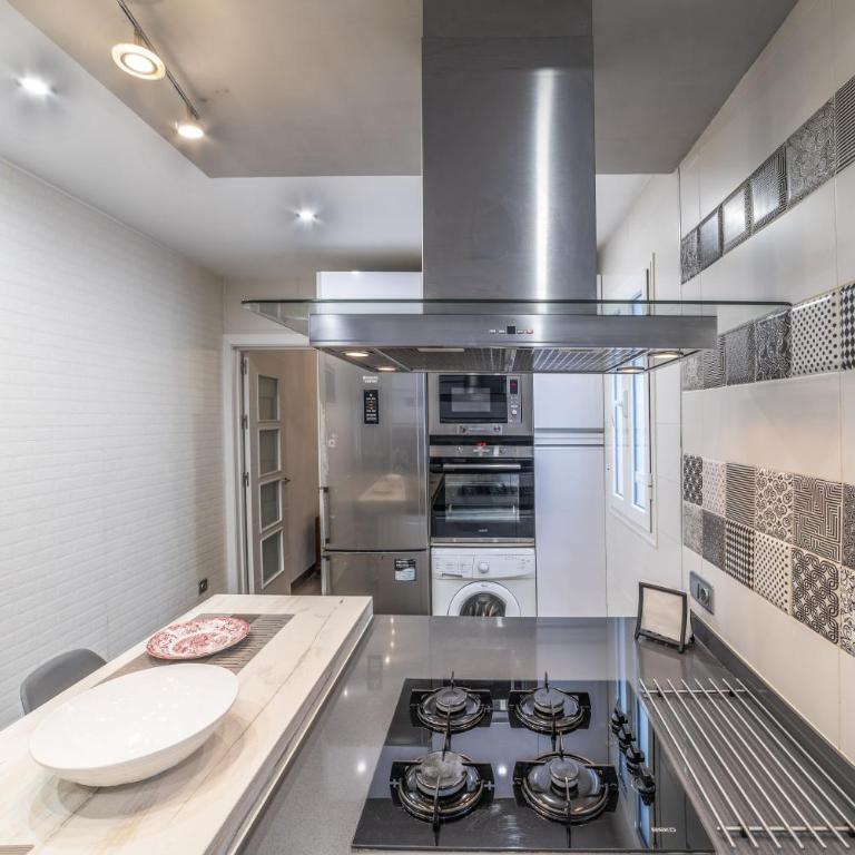 Amplias habitaciones - Casco Antiguo - Free parking - Apartamento - 6
