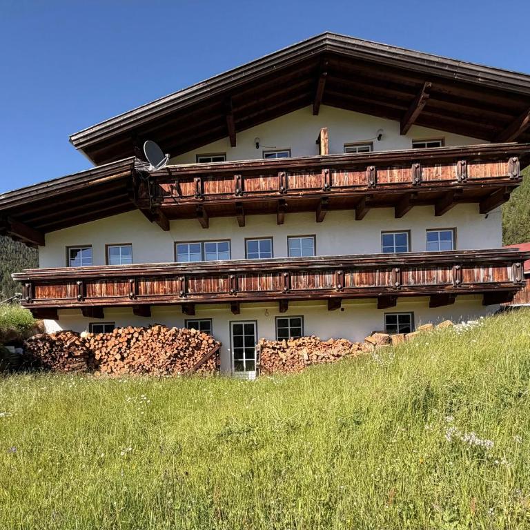 Gipfelblick Appartements - Apartment mit 2 Schlafzimmern und Bergblick - 10