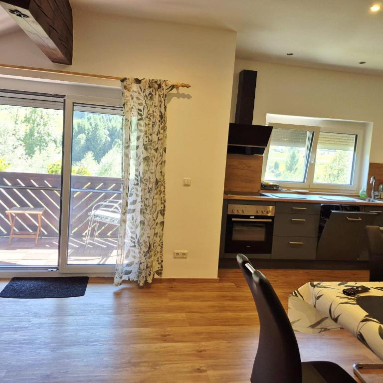 Alie Gusta - Apartment mit 2 Schlafzimmern und Bergblick - 43