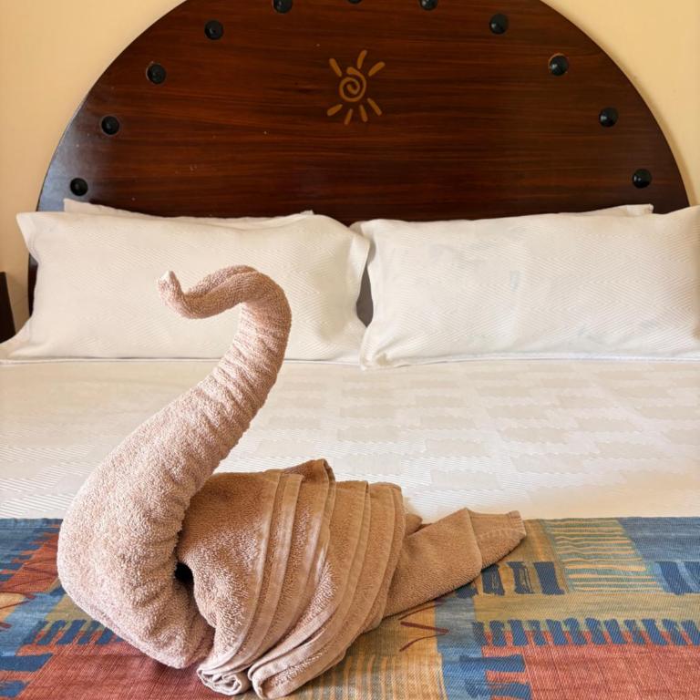 Hotel Mocali - Suite con cama grande y balcón - 8