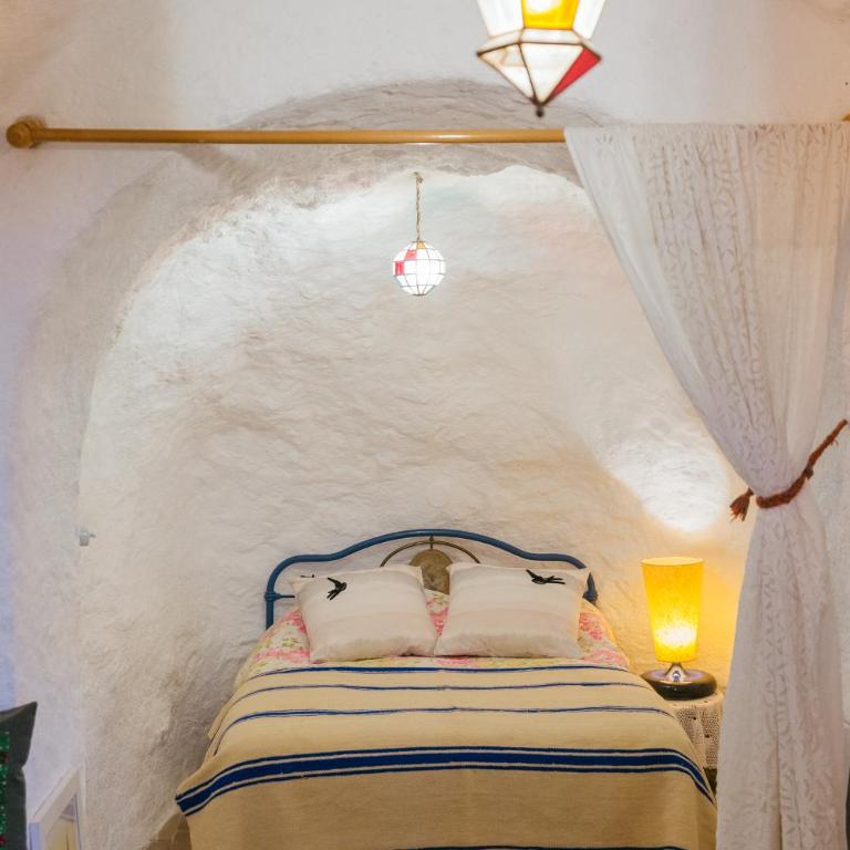 Sunrise House in Granada - Two-Bedroom House - 1