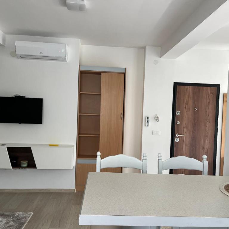 Rayand - Appartement 1 Chambre avec Balcon et Vue sur la Ville - 5
