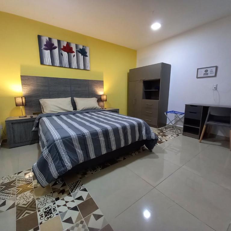 Capital O Tu Estancia Guadalajara - Chambre Lit Queen-Size - 1