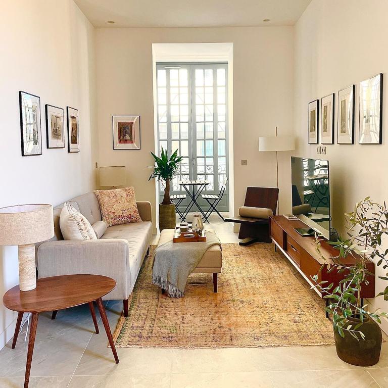 Carré DOrelegant 2 BR - Appartement 2 Chambres - 24