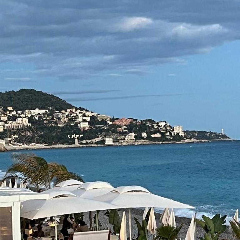 Carré DOrelegant 2 BR - Appartement 2 Chambres - 32