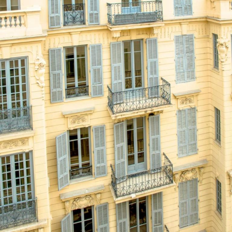 Carré DOrelegant 2 BR - Appartement 2 Chambres - 61