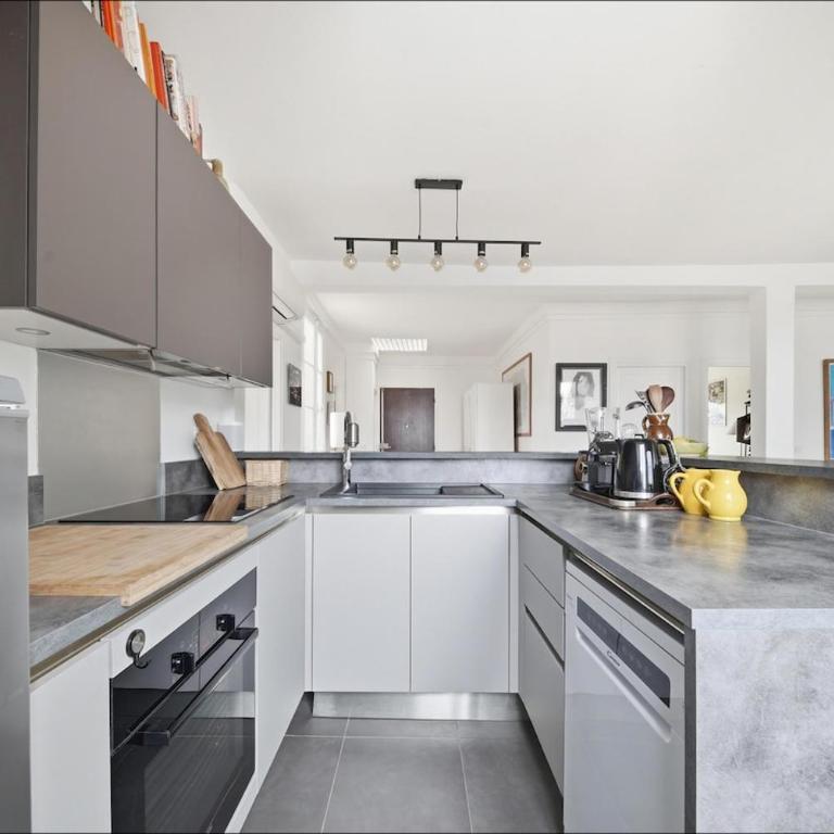 Designer gem overlooking the rooftops - Apartamento de 3 dormitorios - 12