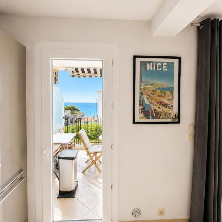 Sea view, beach within walking distance, Juan-les-Pins - Apartment mit 3 Schlafzimmern - 2