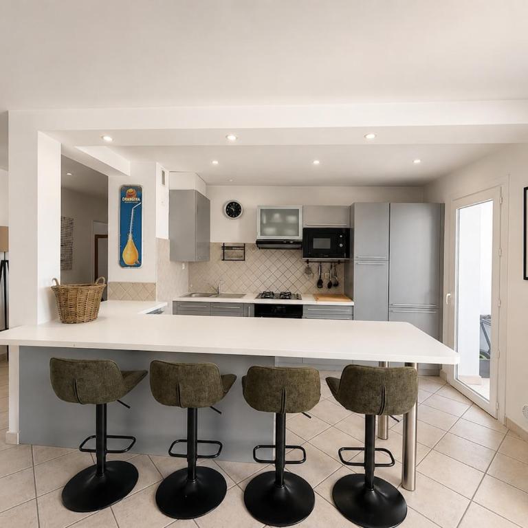Sea view, beach within walking distance, Juan-les-Pins - Apartment mit 3 Schlafzimmern - 4