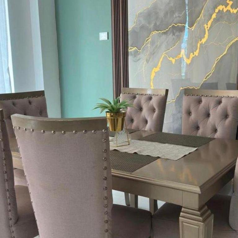 Hotel Rodadero Suites By SGH - Three-Bedroom Deluxe Apartment - 1
