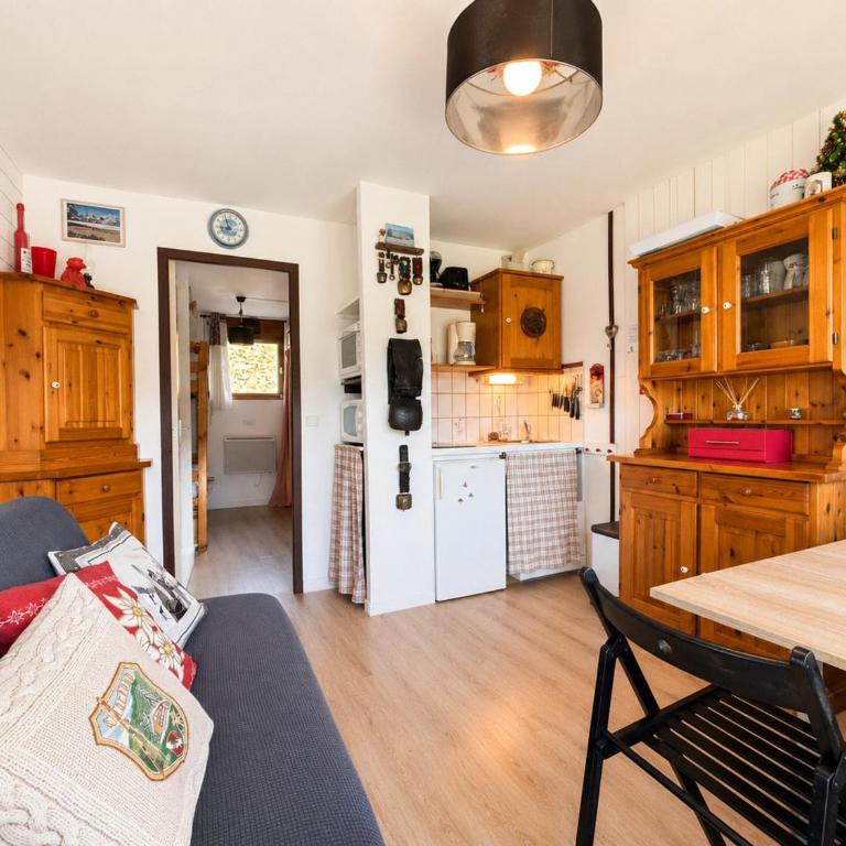 Studio charmant pour 4 pers avec parking à Notre-Dame-de-Bellecombe - FR-1-505-49 - Studio - 11