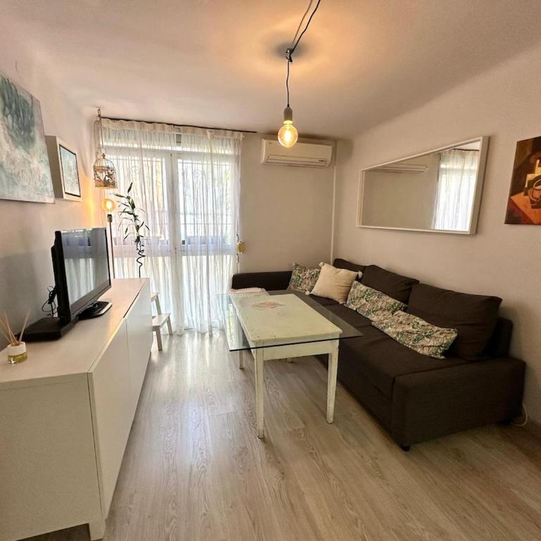 Apartamento próximo al palacio de congresos - Two-Bedroom Apartment - 1