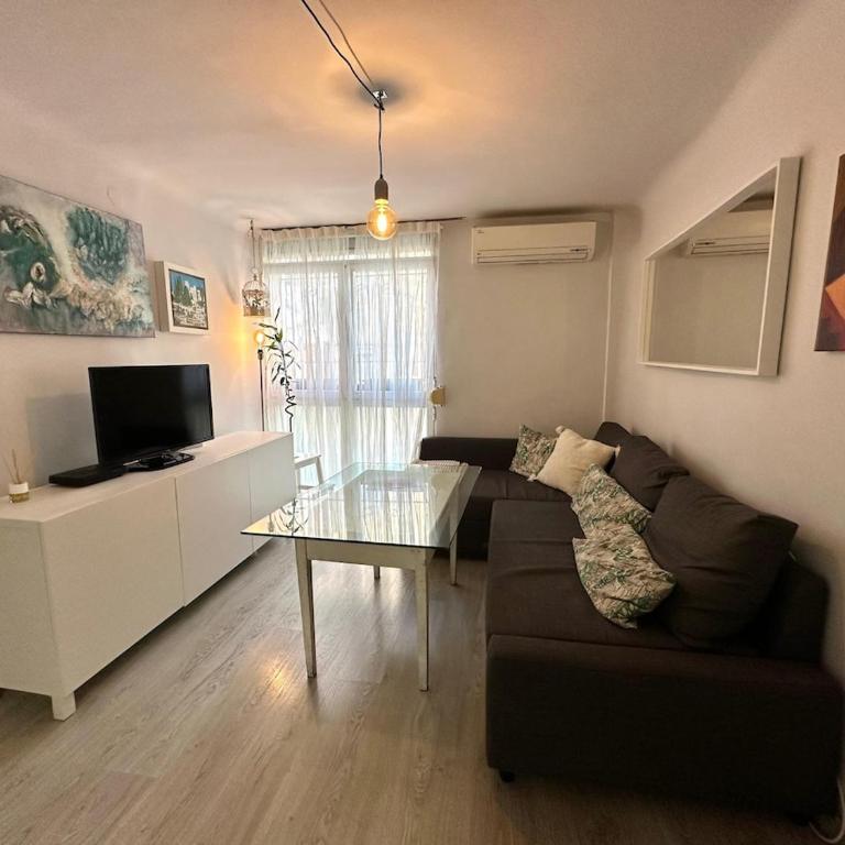 Apartamento próximo al palacio de congresos - Two-Bedroom Apartment - 3