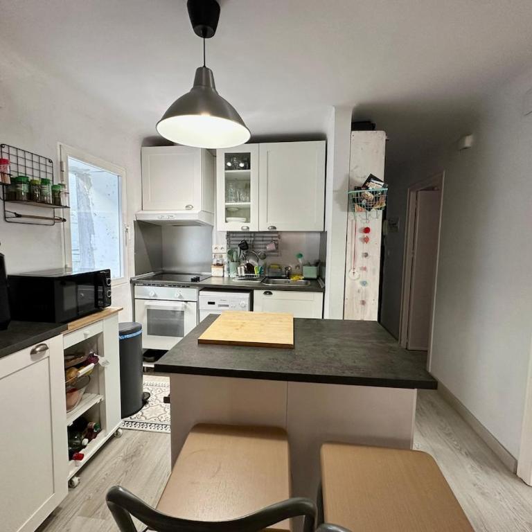 Apartamento próximo al palacio de congresos - Two-Bedroom Apartment - 7