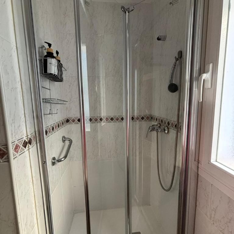 Apartamento próximo al palacio de congresos - Two-Bedroom Apartment - 14