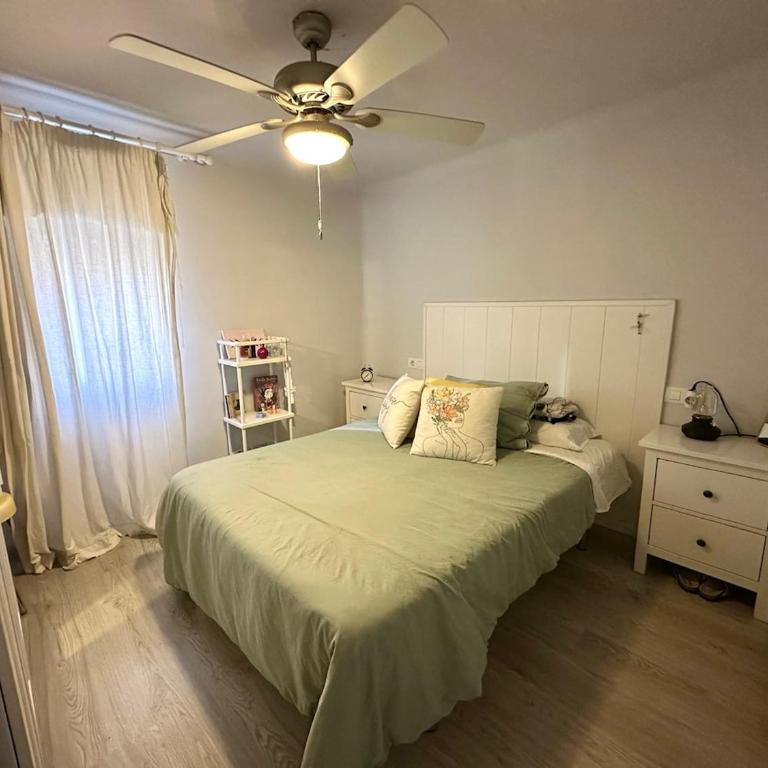 Apartamento próximo al palacio de congresos - Two-Bedroom Apartment - 17
