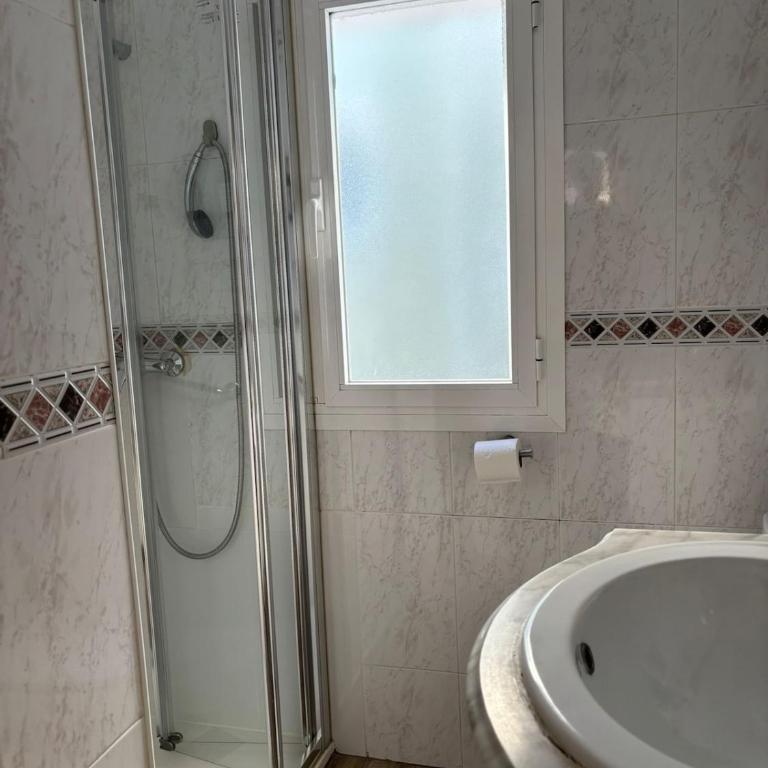 Apartamento próximo al palacio de congresos - Two-Bedroom Apartment - 18