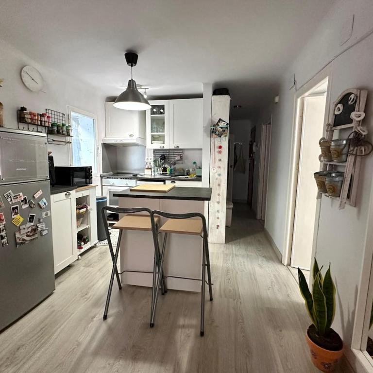 Apartamento próximo al palacio de congresos - Two-Bedroom Apartment - 20