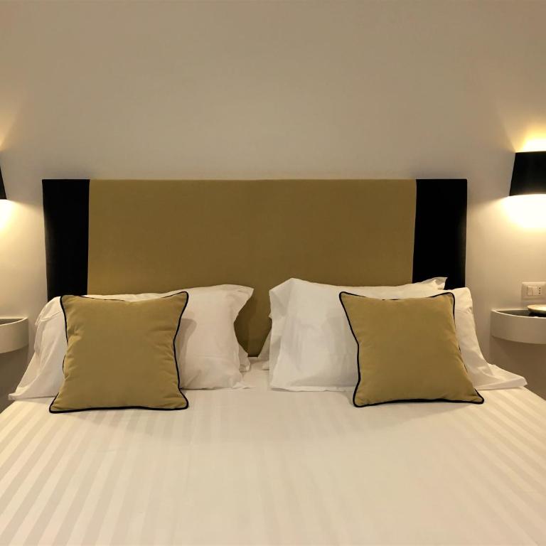 900 Piazza del Popolo - Deluxe Double or Twin Room - 7