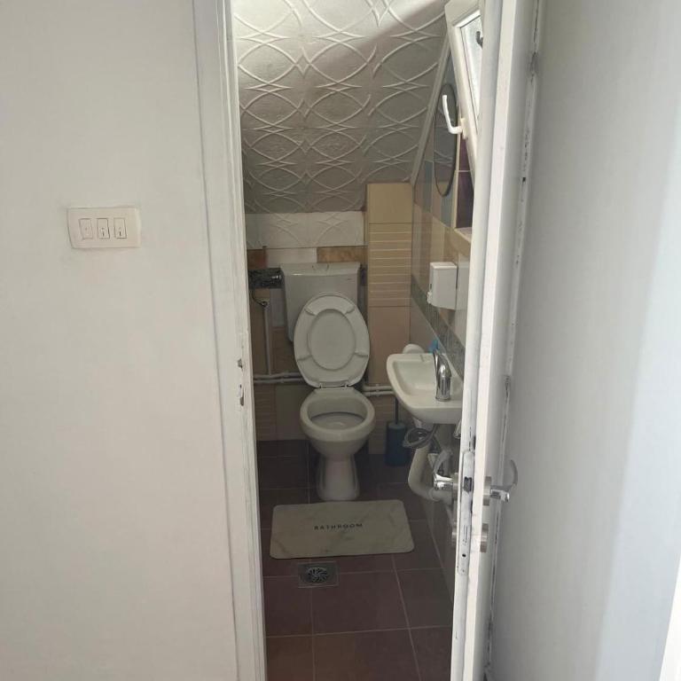 Apartman Ksenija - One-Bedroom Apartment - 9